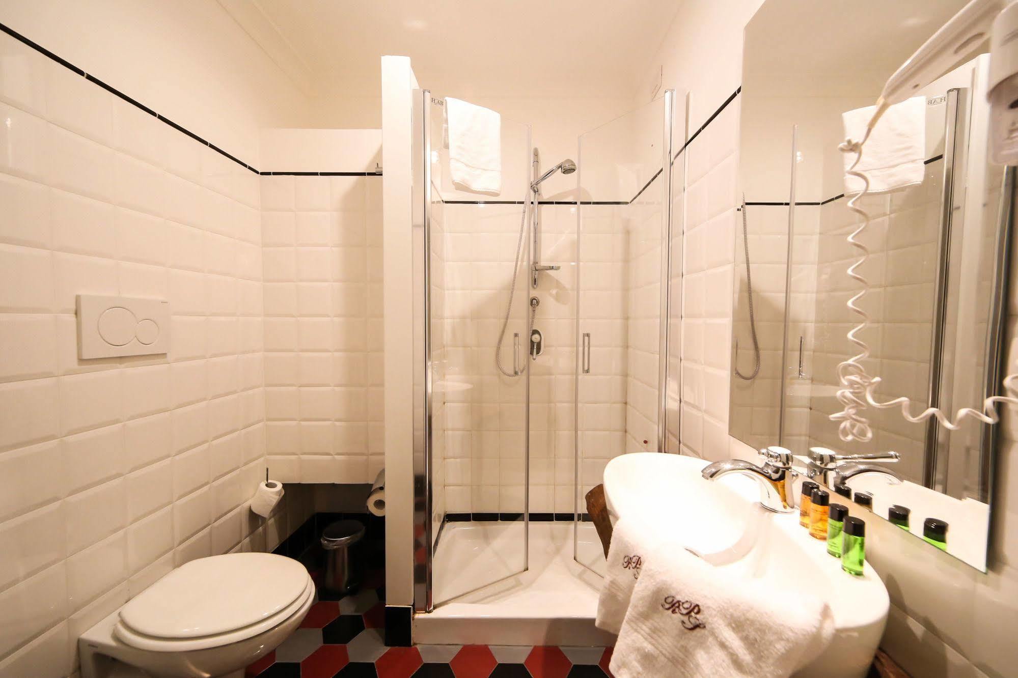 Palazzo Riario Sforza Hotel Наполи Екстериор снимка