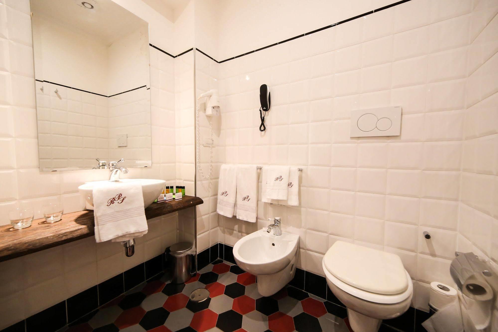 Palazzo Riario Sforza Hotel Наполи Екстериор снимка